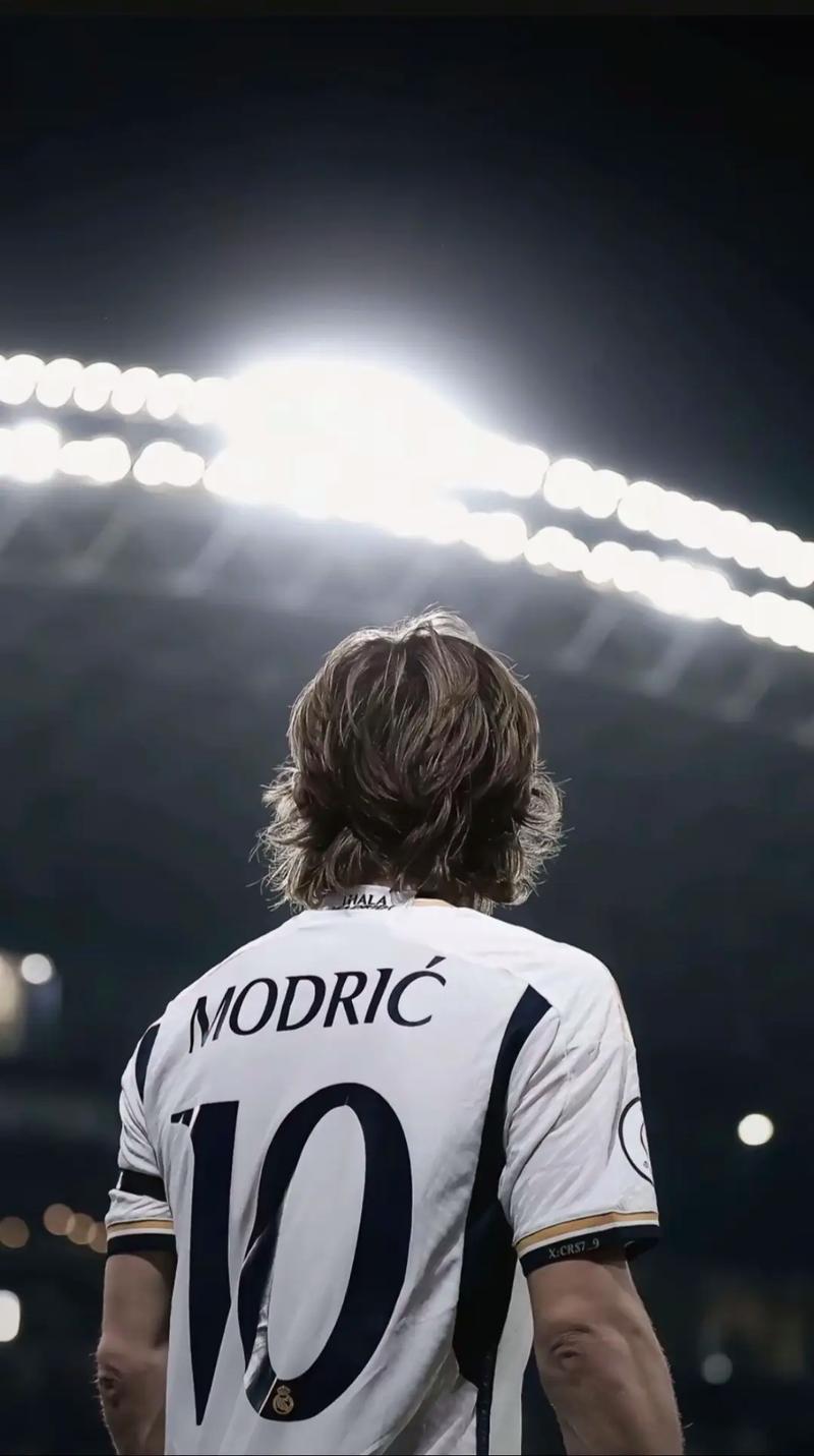 英超本周最佳阵容：曼城三人表现出色，但布鲁诺抢尽风头