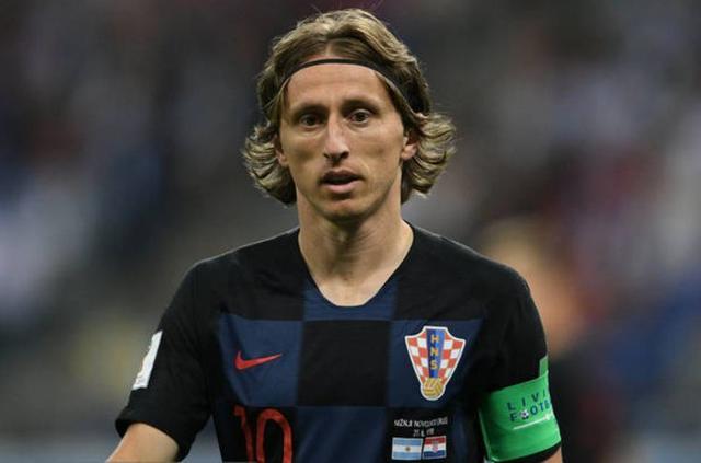 武汉盛帆黄鹤女篮斩获三连胜，队长王佳琦砍下本赛季首个“三双”